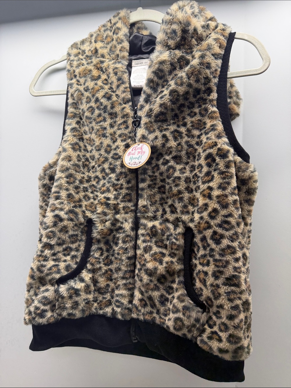 Forever Me Kids Leopard Faux Fur Vest - Tan & Black. NWT, size XL